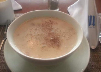 Бантангийнхаа  тухай  хэдэн үг хэлэхгүй бол болохгүй нь ээ