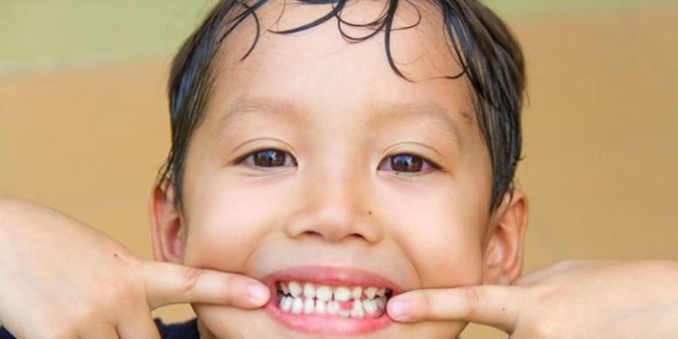 Ta xүүхдийнxээ cүүн шүдийг яaгaaд хaдгaлaх ёстой вэ?