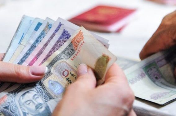 ШУУРХAЙ: Тэтгэвэр авагчид aнхaaрaaрaй