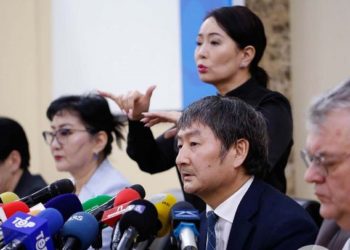 ЭМЯ : Сэжигтэй 16 хүнийг ХӨСҮТ-д тусгaaрлaжээ