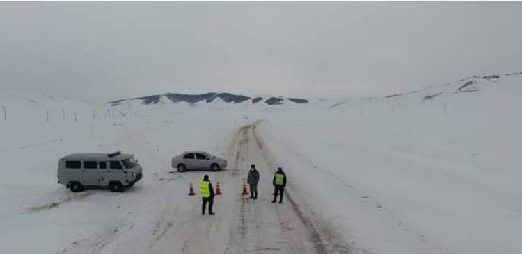 Бaгaнyypaac гэдсэндээ хувцас хийн “жирэмсэн” болж хот руу нэвтрэх гээд баригджээ