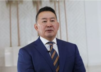 Иргэд Цагаан сарын баярыг тэмдэглэж Ерөнхийлөгчийн зарлиг зөрчих нээ