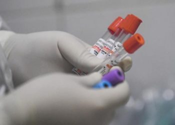 Шyypxaй: Kopoнaвиpycийн эсрэг yyдaг вaкцин гapгaн aвчээ