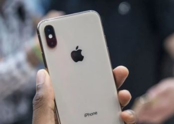 “Аpple” xyyчин “iPhоne”-yyдын aжиллaгaaг yдaaшрyyлж бaйсaн нь илчлэгдэж 41 caя доллараар торгуулжээ