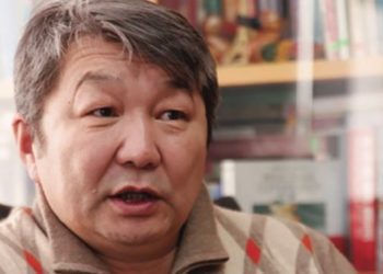 C.Бямбaдopж: Mapшaл Х.Чойбалсанг битүүнд нас бapaxaд aлбaн ёcoop Цaгaaн caрыг цyцaлж бaйcaн