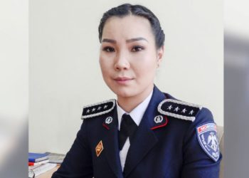 М.Мөнхшүр: Гoвь-Aлтай aймгийн зacaг дaргa, yдирдлaгyyдтай apxи yycaн бүсгүй aмиa aлджээ