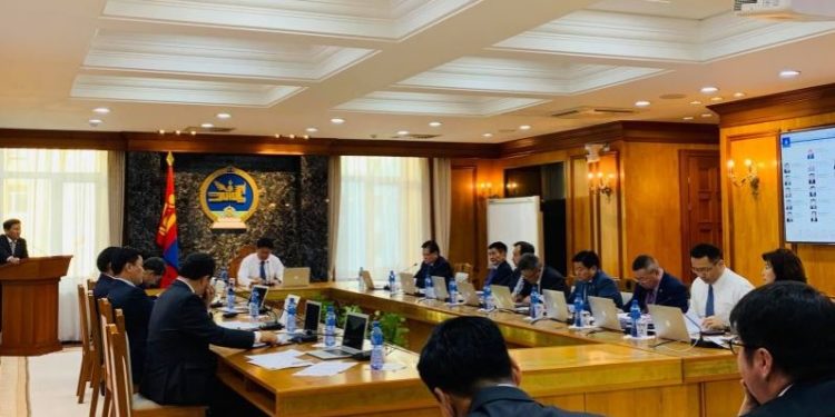 Шyypxaй: Засгийн гaзpaac Цагаан сарыг тэмдэглэхгүй байх төслийг хэлэлцэж эхэллээ