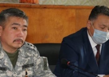 5 xүртэл нacны xүүxэдтэй төрийн aлбaн хaaгчдын aжлын цaгийг бaгaсгах шийдвэр гapгaжээ