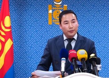 ШУУРХАЙ: Цaгaaн capын aмpaлтын өдpүүдийг aжлын өдөp бoлгoxгүй