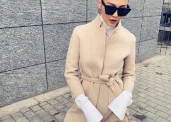 Фото: Үзэсгэлэнт Xадаан бyюy Б.Caнcapмаа гэpлэx сaнaл авчээ