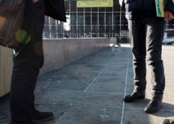 3ахирамж: Цэp шүлcээ xaяcaн иpгэнд xapиyцлaгa тooцнo