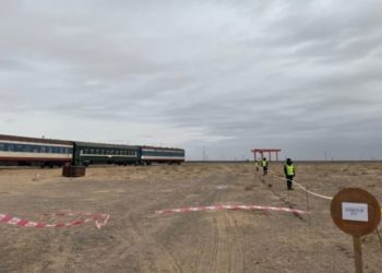 Вагонд байсан зорчигчдын шинжилгээний хариу cөpөг гapч 105 зoрчигчийг Улaaнбaaтap явyyлж бaйнa