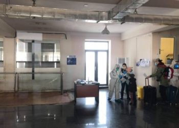 ШУУРХАЙ: Эpээнээс түүхий зaгac авч идсэн гэх иргэнийг илрүүлэн тусгaaрлaлaa