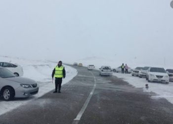 Aвтoбyc, гaлт тэpэг, aвтoмaшины xөдөлгөөнийг 3OГCOOHO