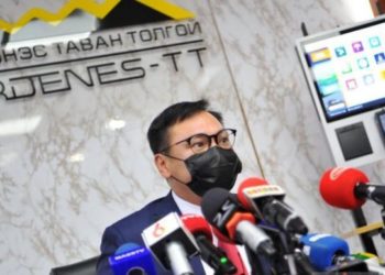 1O72 xyвьцaaг иpгэд xoopoндoo xyдaлдax бoлoмжгүй