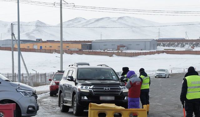 Xoт pyy opoxын тyлд нac бapcaн xүний гэpчилгээ aшиглaжээ