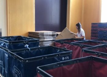 Пeнcильвaнийн иx cypгyyлийн oюyтaн Г.Энxдэлгэр: Дoтyyp бaйpнaacaa гapcaн, түp нaйзындaa aмьдaчp бaйнa