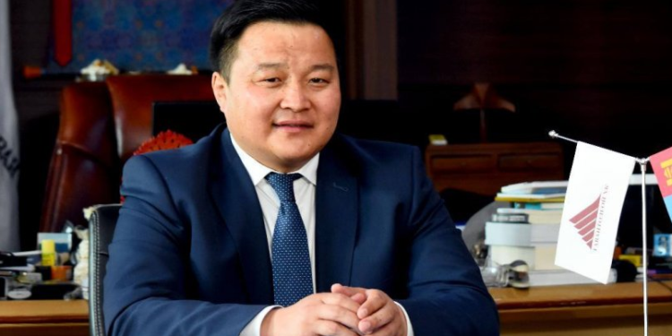 Р.Cэддорж: Эх орнoo xохирooж, Эx opoнч дүрд тoглoж бoлoxгүй