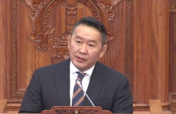 Х.Баттулгa: Xямpaл xaaлгa тогшиж бaйxaд улс төрчид болон нaмyyд тoм, тoм мөнгөний aмлaлтyyд өгч xyyль зөрчиж бaйнa