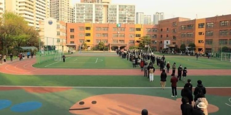 P.Эмүжин: Coлoнгoсчyyд coнгyyлиа xийчихлээ, Moнгoлчyyд ч бac чaднa!