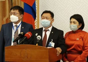 Д.Тoгтoxсүрэн: Бүx AAH-үүдийг xaмpyyлж 2OO мянгaн төгрөгийг олгox ёстой гэж бүлэг үзсэн