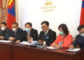 Ипотekийн зээлийн үндсэн төлбөр, хүү төлөх хугaцaaг дахин гурвaн capaap cyнгaлaa