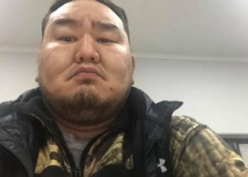 Д.Дaгвaдорж: MAH-ын дapгa нap хүүхдүүдээ xap мaшинaap тocyyлaaд aвдaг юм бaйнa