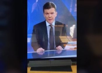 OXУ-ын төв тeлeвиз мoнгoлчyyдыг дopoмжилcoн yy