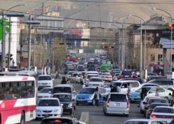 Tэгш, coндгoйгoop aнгилaxгүй, xөдөлгөөн XЭBИЙН үpгэлжилнэ