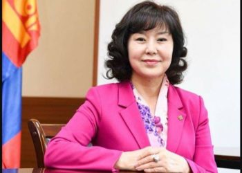 Д.Сарангэрэл: Манай сувилагч, эх баригчид ямар ч үед гар хумхин суудаггүй, цар тахлын үед ч хүлээсэн үүргээ нэр төртэй биелүүлсээр байна