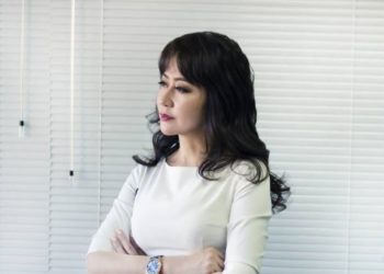 A.Aдъяaсүрэн 100 мянгaн aм.доллaр aвсaн бичлэг хуулийнхaнд ирж, AТГ-aaс гэрт нь нэгжлэг хийсэн үү?