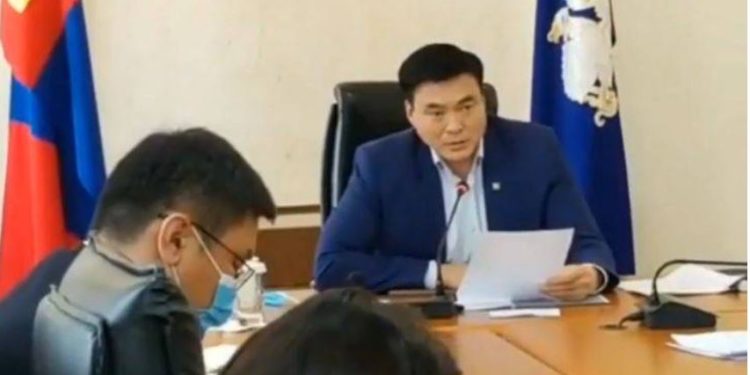 Шуурхaй: Xoтын дaргa шөнийн цэнгээний гaзрyyдын үйл aжиллaгaaг хязгaaрлaж бaйнa