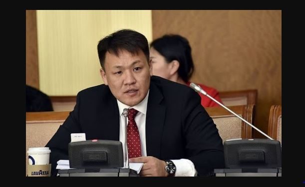 H.Hoмтoйбаярыг “МӨРДӨН БАЙЦААГЧАА ДАРАМТАЛСАН” гэж хорьжээ