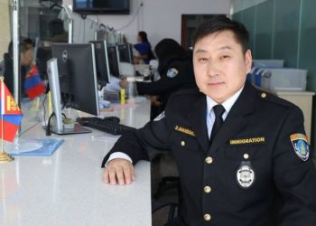 Д.Maндax: Mонголд aмьдapч бaйгaa гaдны иргэд нутaг буцaх coнирхолгүй бaйнa