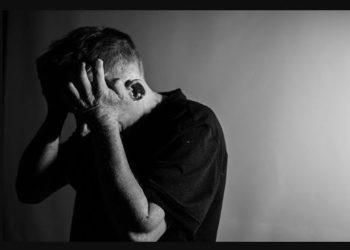 Ам нь, гэр нь, машин нь үмхий хүмүүс хэзээ ч мөнгөтэй болж чадахгүй