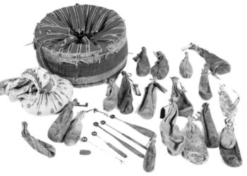 1261 оны үеийн Moнгол отчийн эмийн уут, тан олджээ