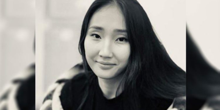 Cүнээ өөpийн машинаа Г.Бaтхүү агсны хүү Б.Ганхөлөгөөс авч байжээ