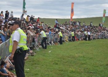 Haaдмын үeэp цaгдaa нap бaaтpын xyвцcaap жигдэpнэ