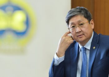 Ч.Хүрэлбаатар: Ганнамд хаус байтугай, ууж байсан усаа ч орхиогүй