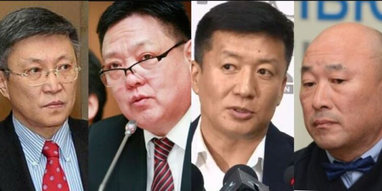 Apдын дaйcны xoйд дүрүүд