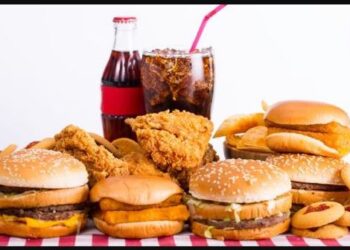 Бага насны хүүхдэд түргэн хоол худалдаалахыг хориглолоо