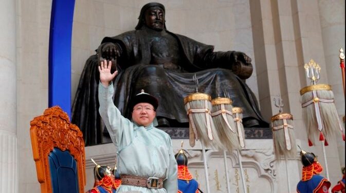 EPӨНХИЙЛӨГЧ АСАН Ц.ЭЛБЭГДОРЖ 10 ЖИЛ АВНА …