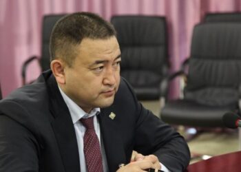 Б.ЧОЙЖИЛСҮРЭН УВС РУУ ДАХИН ЗҮГЛЭХГҮЙ…