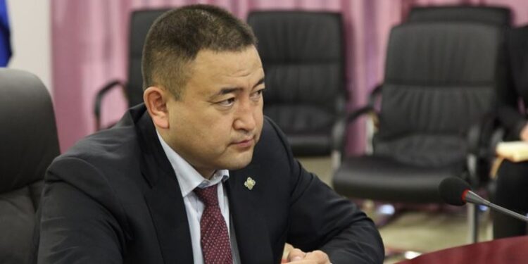 Б.ЧОЙЖИЛСҮРЭН УВС РУУ ДАХИН ЗҮГЛЭХГҮЙ…