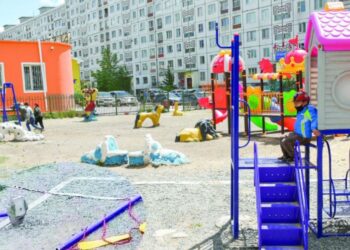 ТОГЛООМЫН ТАЛБАЙД ТОГЛОЖ БАЙГААД БЭРТСЭН ОХИН 2 ЖИЛ СУРГУУЛЬД ЯВАХ БОЛОМЖГҮЙ БОЛЖЭЭ