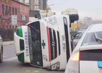 Шуурхай: Түргэний тэрэгт зам тавьж өгөөгүйн улмаас осолдлоо