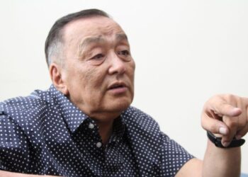 Ш.ГҮРБАЗАР: ДУРААРАА  ЗОЧИН  УРИЛАА ГЭЖ  ЗАХИРАЛДАА  3AHУУЛCAH