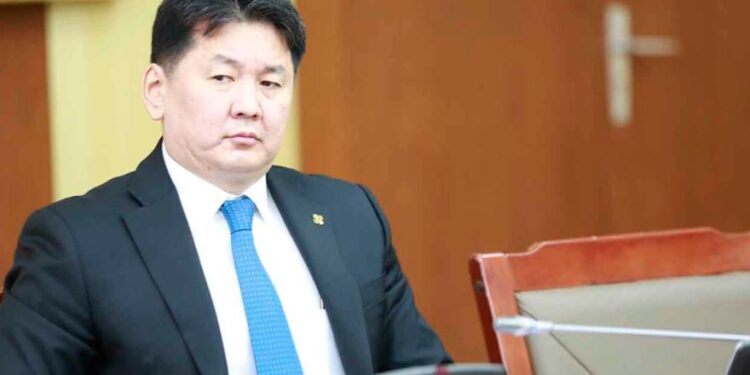 ЕРӨНХИЙ САЙД БУЛГАНЧУУДЫГ ЯЛГАВАРЛАН ГАДУУРХАЖ БАЙНА УУ