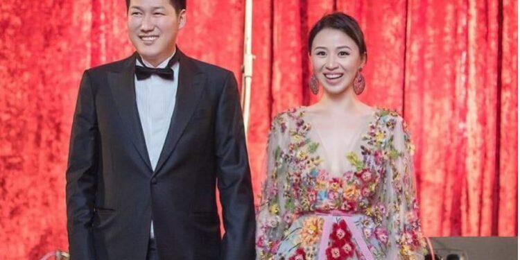 Н.Цэлмүүний өмссөн 35 сая төгрөгийн үнэтэй даашинзыг галзуу баян азиуд захиалдаг