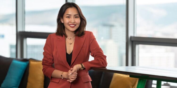 Б.Энхжаргал: Хамгийн их айж, мөн хийхийг хүссэн зүйлээ зориглон эхлүүлсэндээ баяртай байдаг